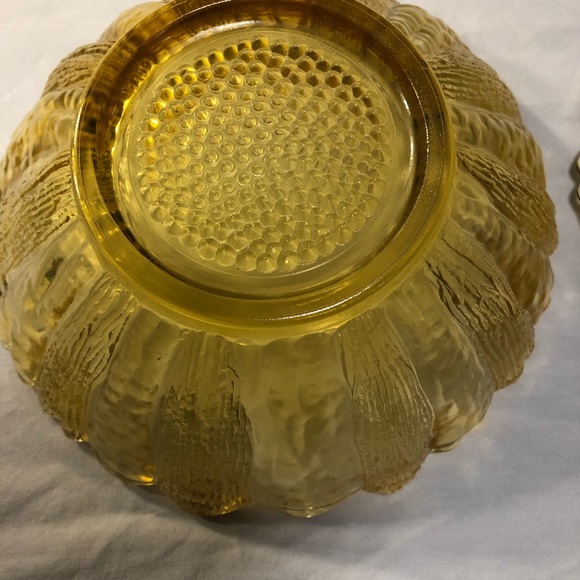 Pair of Vintage Anchor Hocking Amber Gold Sunflower bowls 1960s 6” - Picture 10 of 11